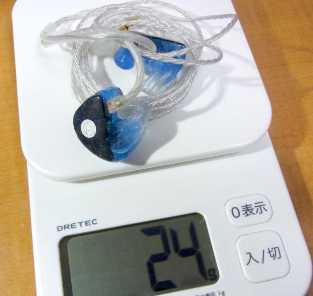 24g。Marlinもそんなもん(26g)。CW-L11のみプロトタイプでケーブルが重く44g。