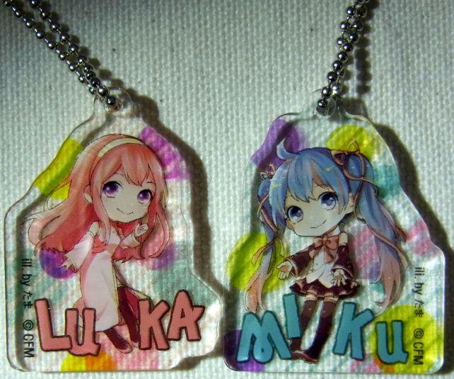 単体で見るとさほどに思わなかったけれど、並べるとミクは緑っぽいナー