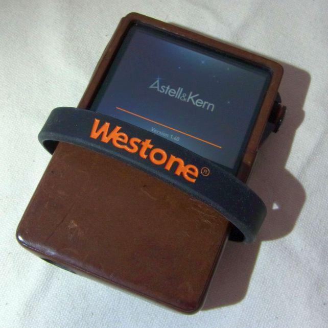 DAPにつけるとこれくらいの余裕が