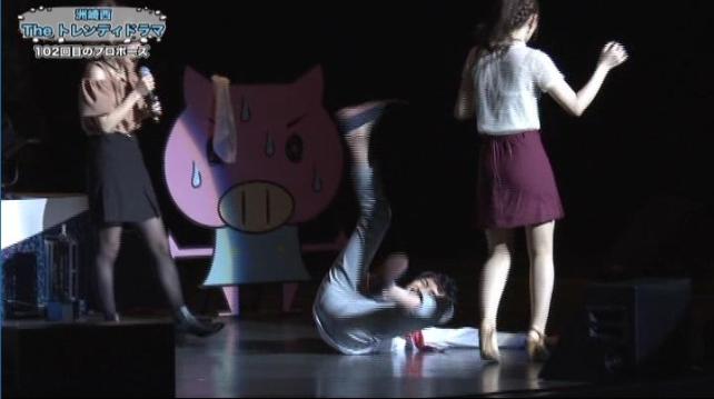 トラックはたまるしを轢き逃げしていくwwゴメンゴメンほんっとゴメンだってw