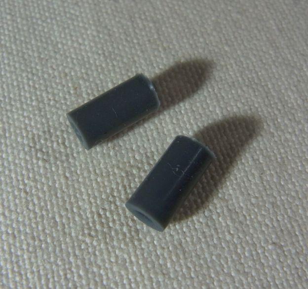 「手術は成功です」「無事2つの変換アダプタが摘出出来ました」