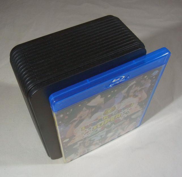 BDのトールケースと大差ない大きさ