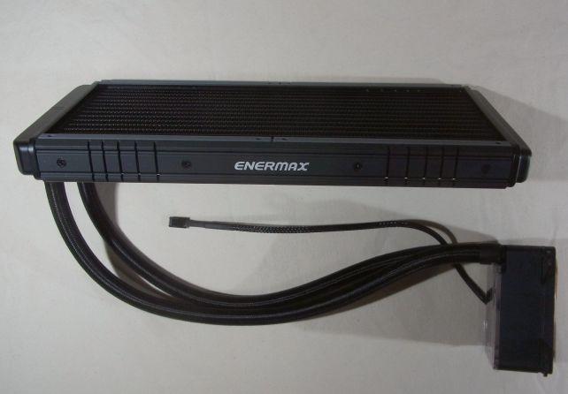 簡易水冷なのでラジエーターと一体化した冷却ブロック