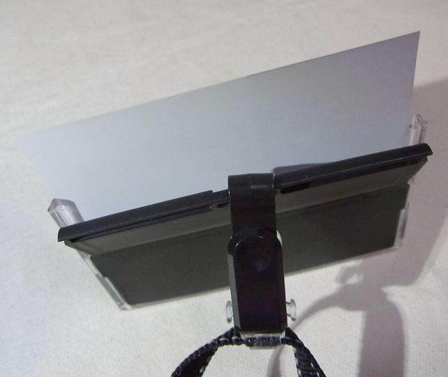 かなりピタピタに造ってあるので、大部分の名刺は入らない