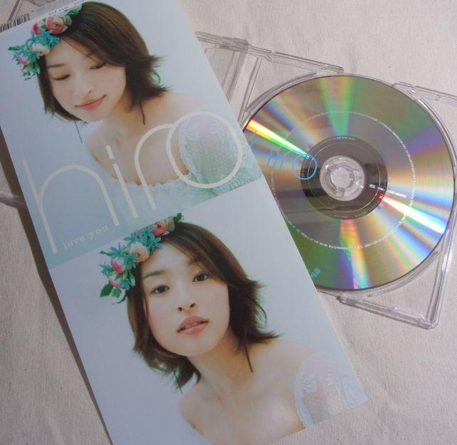 ジャケットのイメージもそれまでの快活系の方向性からは外れている