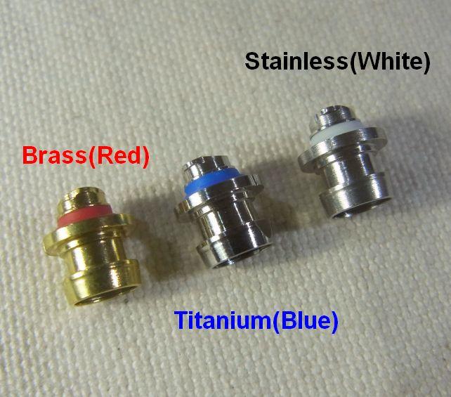 3種類のノズルは色分けされている(取り付けると見えなくなる部分)