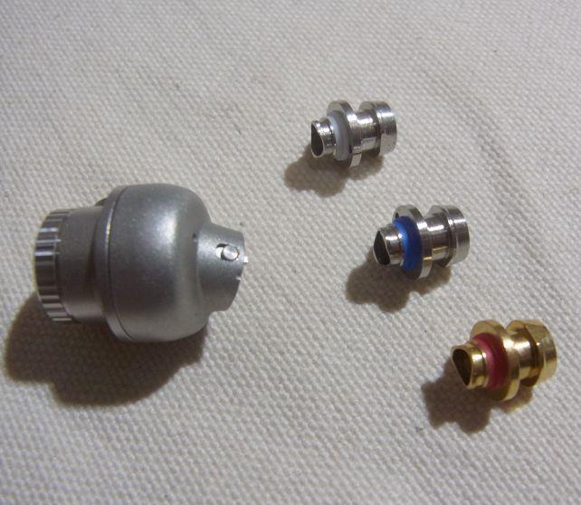 3種類のノズルに交換できる