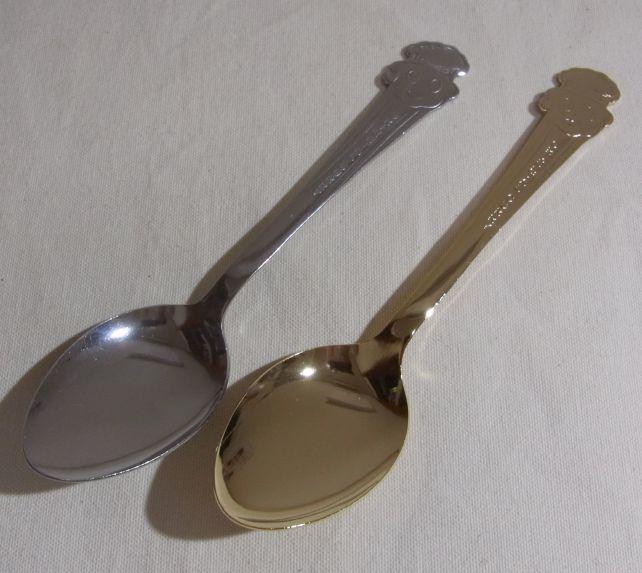 販促品として封入されたステンレススプーンと同型。