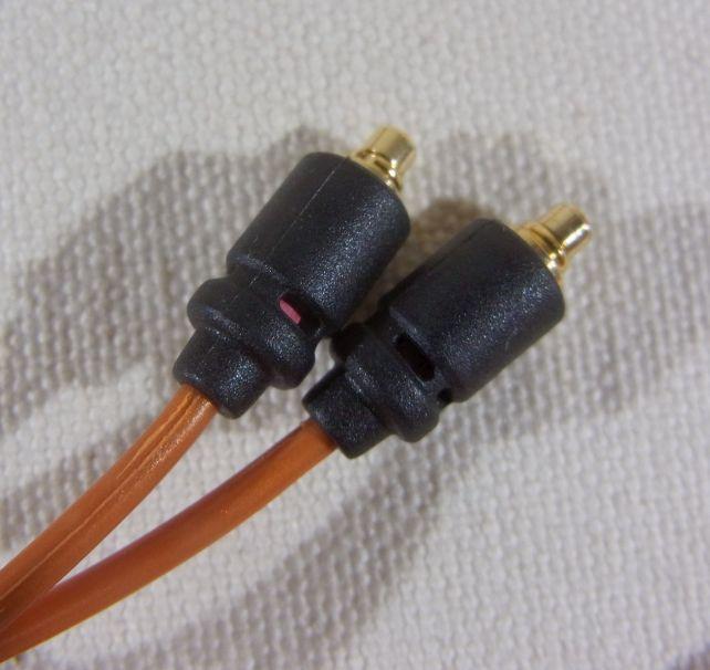 MMCX側は普通のと変化なし