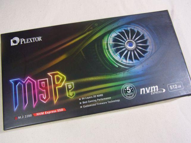 あまりSSDらしくないパッケージ