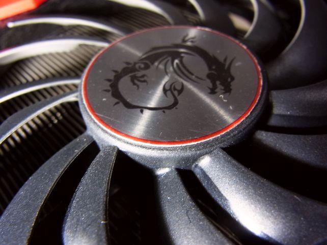 よ~く見ると、少し汚れているかな...