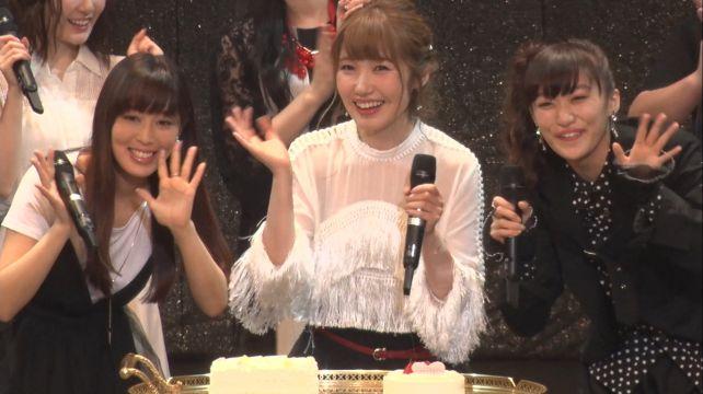 お祝いされる、ひよっち、うっちー、ひみたす。