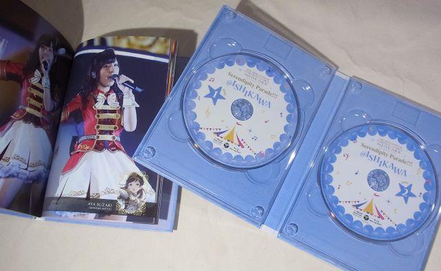 さすがに今回は一部曲順が変わっただけで同一プログラムだったけれど、トークはフルで収められた特典ディスクも添付