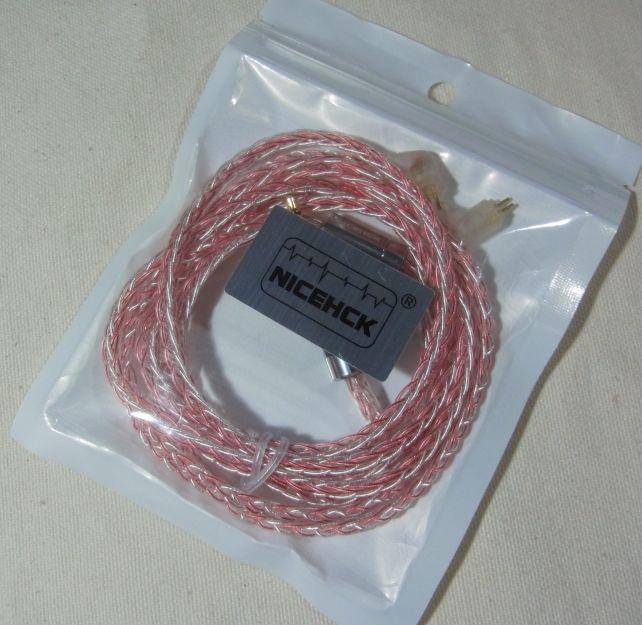 相変わらずそっけない