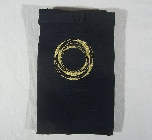 たたむとコンパクト