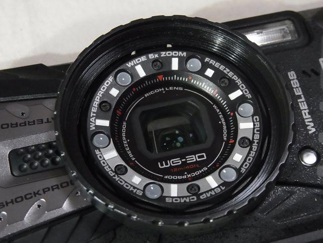 レンズの前に装着するリング