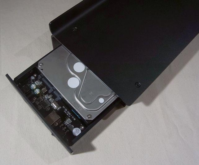 本体にスライドイン!