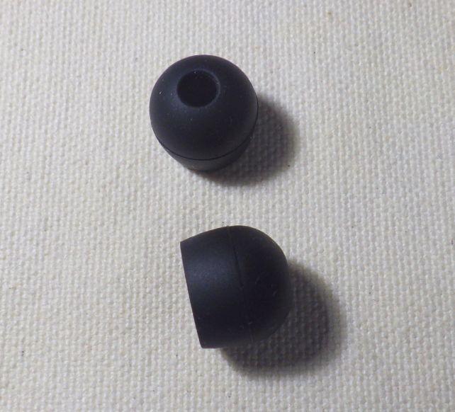 横から見るとその特徴的な形状がよくわかる