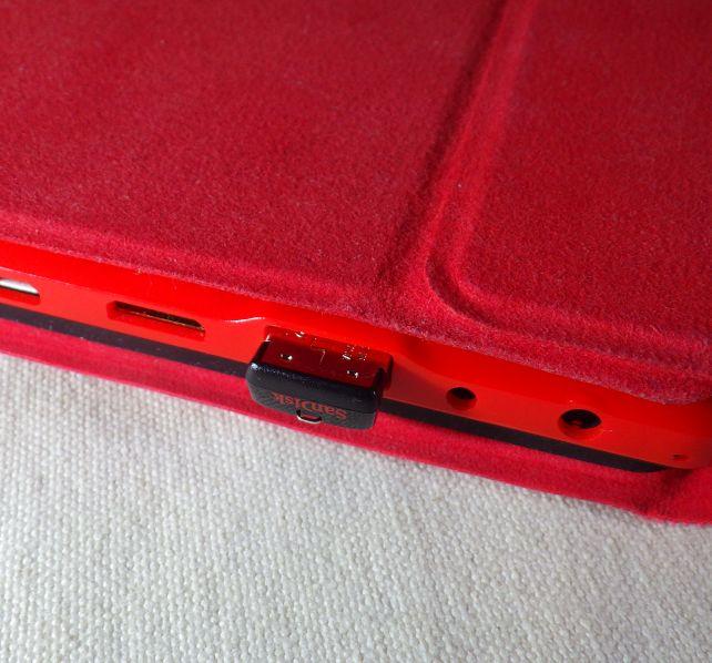 そこそこの頭の飛び出しはあるが...