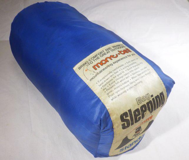 ガシガシ押し込めば、径20cm、30cm長の円筒形に。