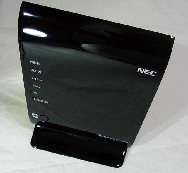 スタイリッシュで基本性能は高いルーターなんだけれど...