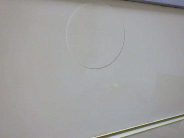 透明プラ板なので、貼り付けてもあまり目立たない