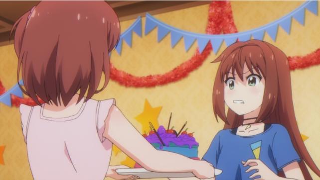 の歓迎会で「自作」のケーキを差し出すと、その食べ物とは思えない物体におののく