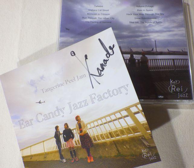 ソロライヴなのにグループのCDにサインもらったりして(^^ゞ