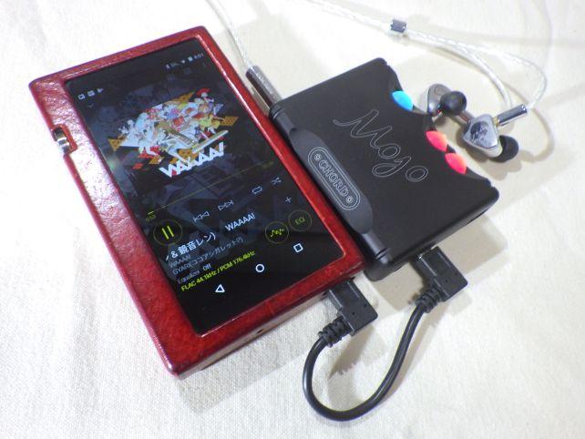 重ねたときにケーブルのはみだしが少ないので、DP-X1Aではこの使い方かな...