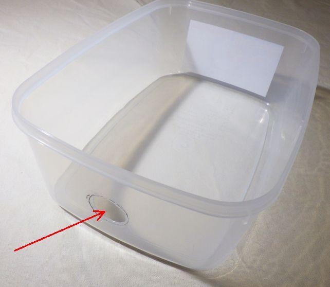 穴を開ける(大型カッター使用)