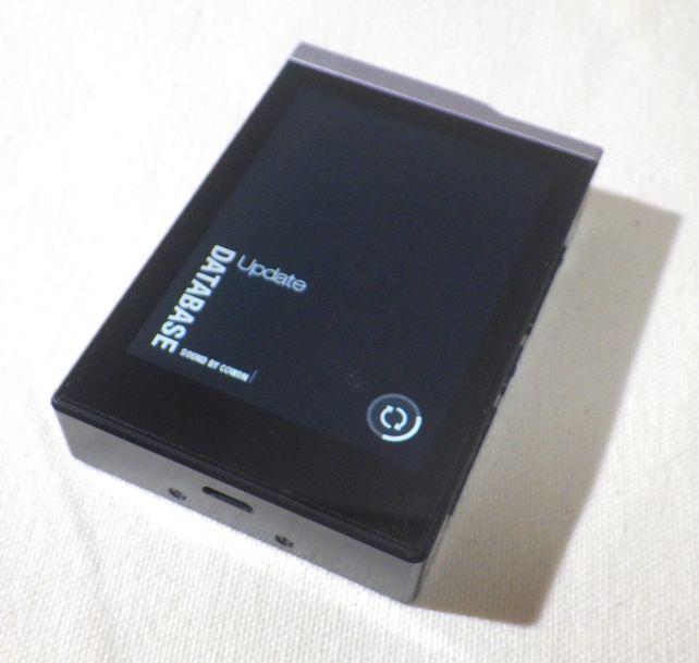 microSDカードを入れると起動時このスキャンが毎回入るが、それでも数秒