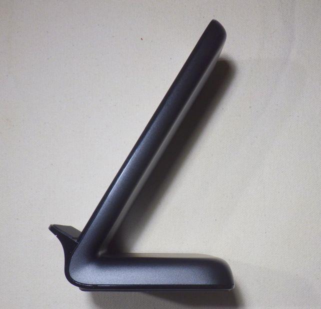 こういう傾斜がついていて、底面積は小さい