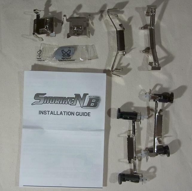 息の長いモデルであり、様々なCPUに対応すべく取り付け金具も多彩