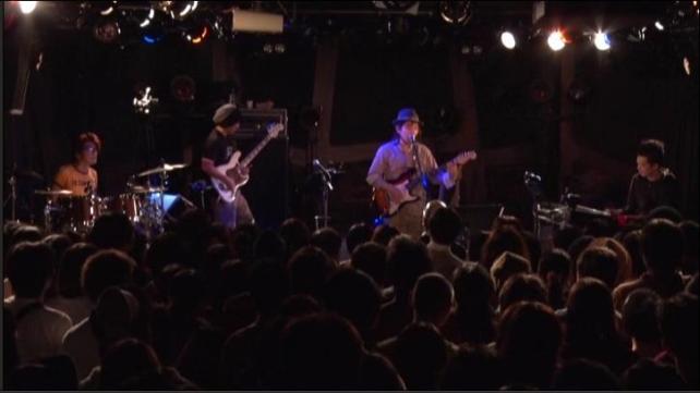 このときの配置は下手側(向かって左)から、村石⇒紺野⇒森クン⇒河野の順