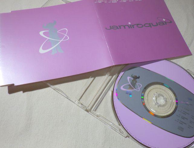 同じ曲が4曲入るが、結構違う