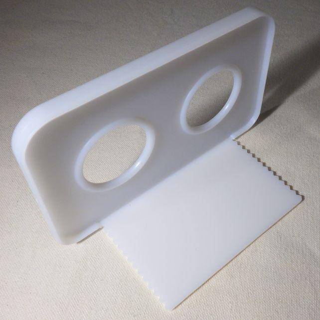 付属品としてはこのブックエンドだけ。