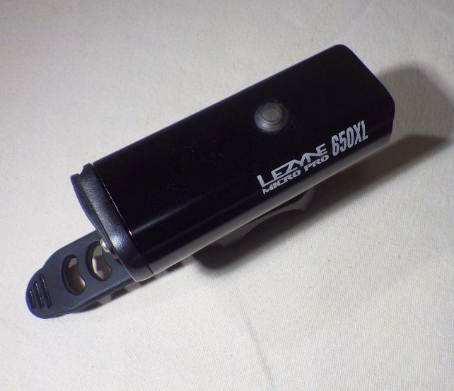 塊感のあるアルミ製LEDライト