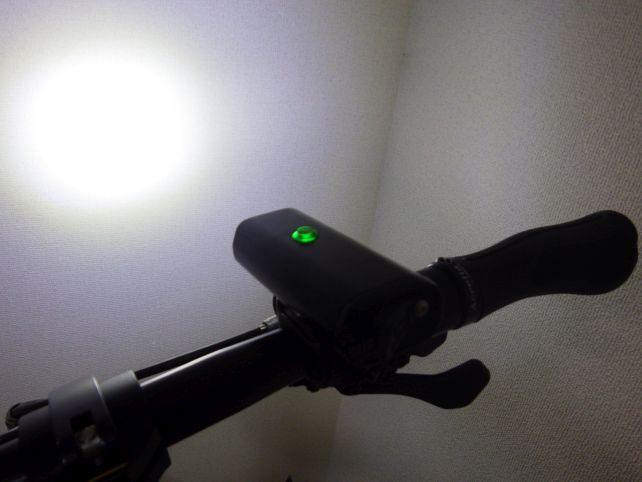 結構明るく、広範囲を照らす