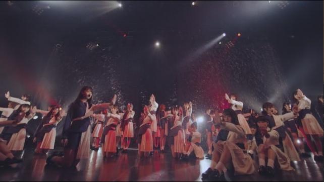 ライヴ開始時の決めポーズから決まってる