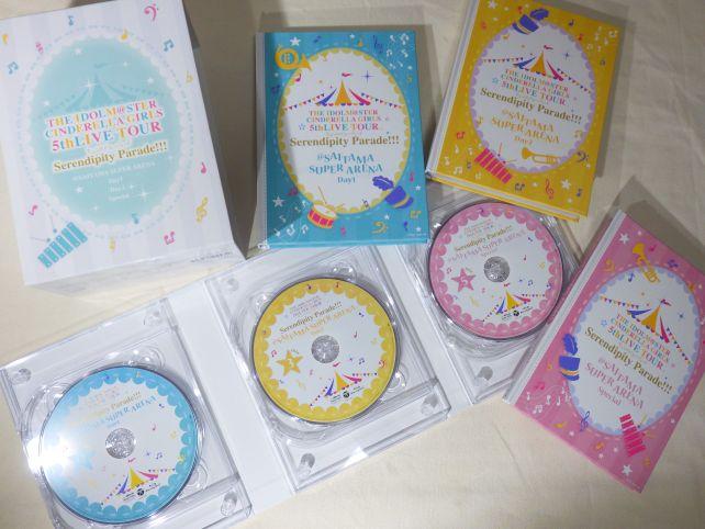 本編はBD6枚、ブックレット3冊の大ヴォリューム