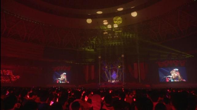 会場は一種で赤に...