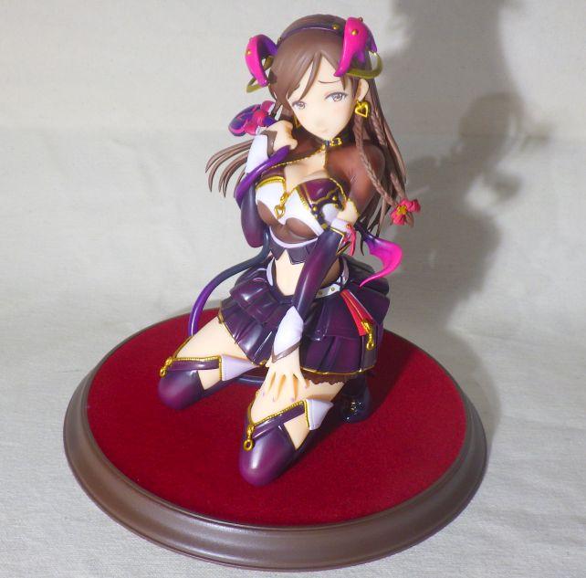 バーン!!(台座とは固定ではなく載せているだけ)