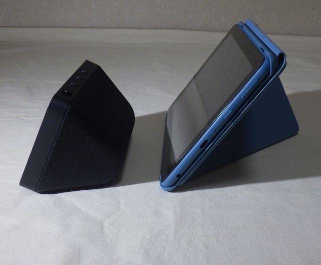 画面角度は、Fire HD 8とはけっこう違う