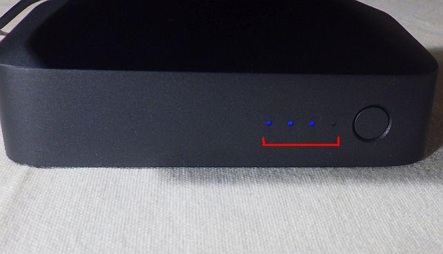 4つのLEDで蓄電量を示す