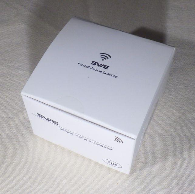 包装はなんかのパーツか、というくらい素っ気ない