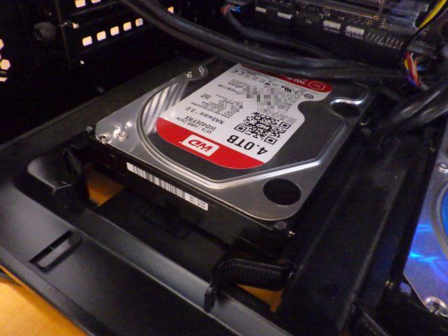 交換後:ちゃんとつまみが復活。ま、それだけですが、なにか?