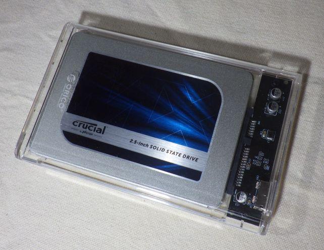 やっぱりORICOのはケースの透明度が高くてCOOL