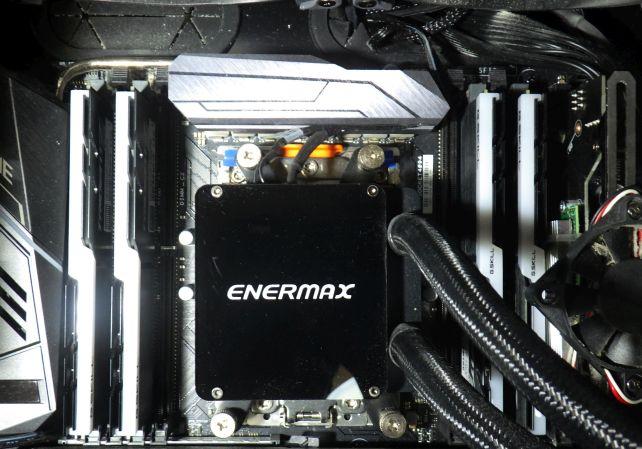 光ってなくても、厚くて強そう?