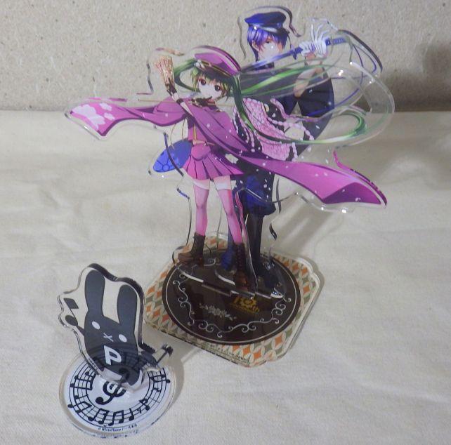 他にも魅力的なアイテムがあったが、アクスタ2つでガマン