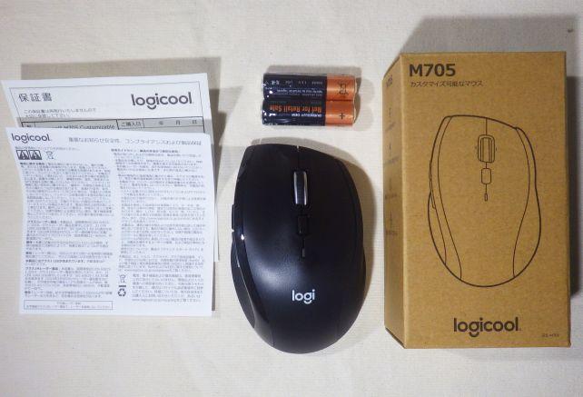 電池が同梱されているのは助かる(使わんケド...後述)